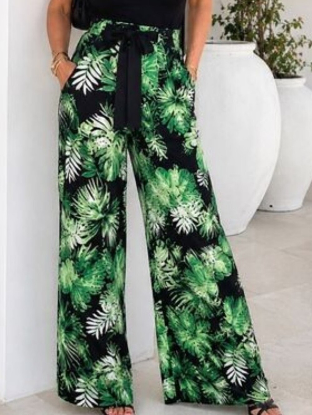 White House Black Market Tropical Palm Leaf Pull On Wide Leg Resort Pants